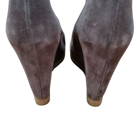 Stuart Weitzman‎ Bootscout Seal Gray Suede Wedge Chelsea Boots 8M Hidden Heel - Picture 6 of 9
